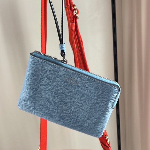 Coach Corner Zip Wristlet
Silver/POWDER BLUE - Picture 16 of 16